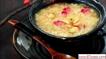 蜂蜜双花粥做法                        www.67xuexi.com