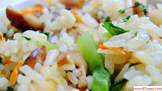 二月二芥菜饭的做法 www.67xuexi.com