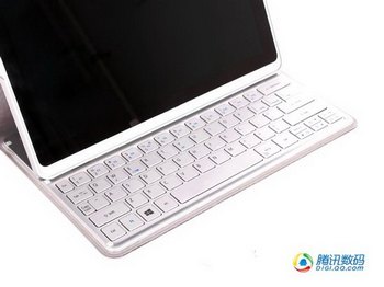 곞Aspire P3α 