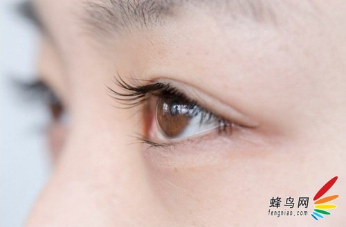 儿时的感觉 教你如何调出朱红色调胶片感