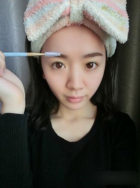 眉毛化妆