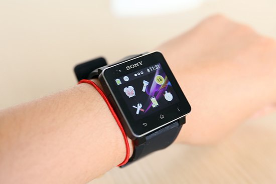ֱĸڽ걻ȳGALAXY
GearPebble֮ĲƷڲϳſɴ豸гռȻļơҪֱǡPebbleʵ㲻ǳ2010ѾֱƷ򣬵ʱᰮŵʱƳһΪlive
viewֻңֻֻ֮ͨƷеĶšͨ¼ֲܹԼ罻Ϣռ;һֱ